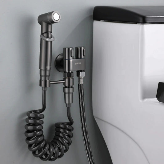 Bidet de Mano 2 en 1 de Acero Inoxidable: Ahorro y limpieza eficiente